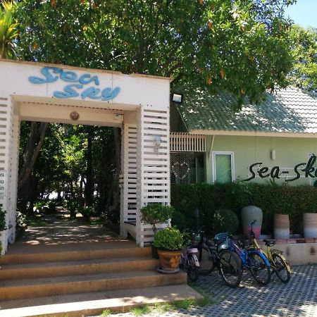 Sea-Sky Resort Haad Chao Samran Exterior photo