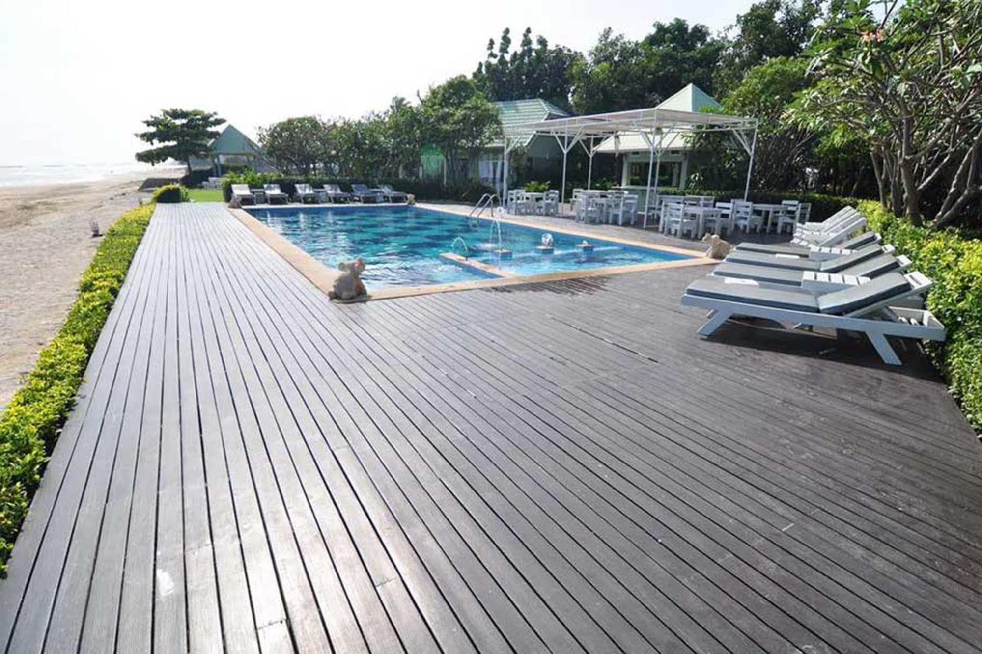 Sea-Sky Resort Haad Chao Samran Exterior photo